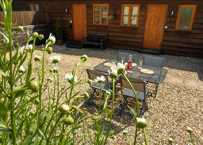 Seven Stars- Hot Tub & Garden With Fabulous Views.