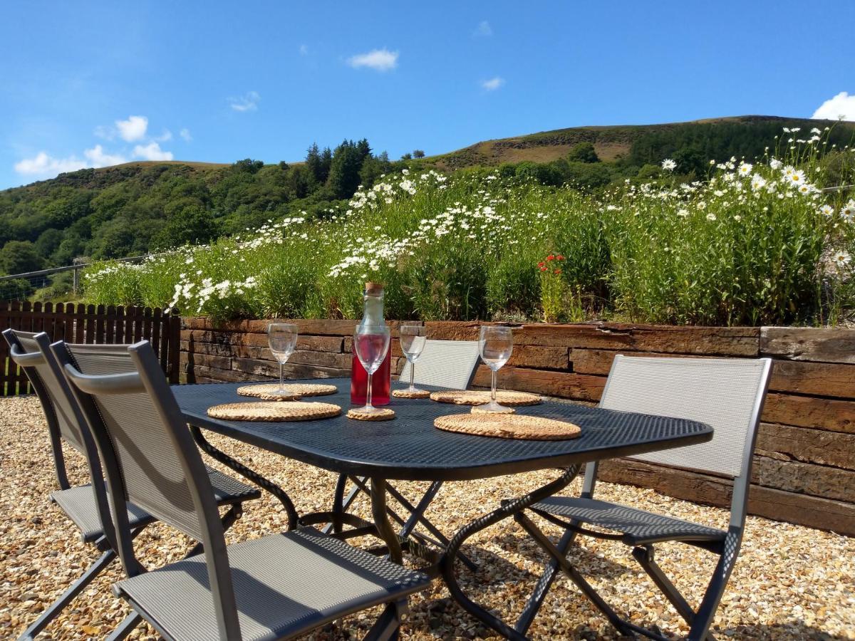 Seven Stars- Hot Tub & Garden With Fabulous Views. *